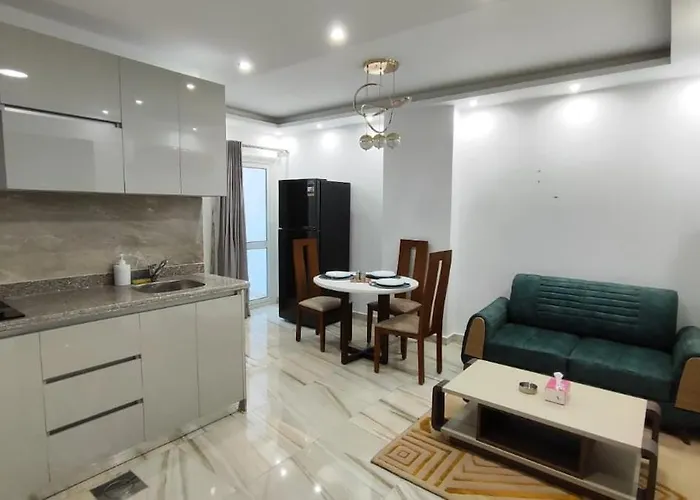 Stylish Sunny 1br Apartment